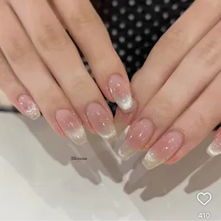 ネイル Bloom 莉子のネイルデザイン