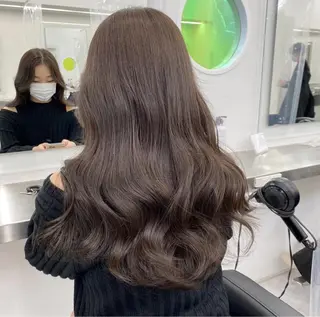 カラー akari🎀🤍 ガーリーstyleのヘアスタイル