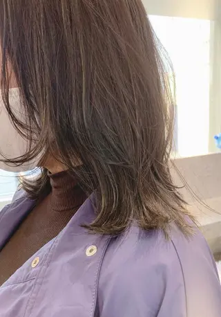 ミディアム カラー 山下 千明のヘアスタイル