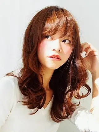 セミロング カラー パーマ Trip by NYNY（トリップ）のヘアスタイル