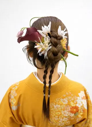 セミロング ヘアアレンジ 🪿ｍａｉｋｏ🌿 プライベートサロンのヘアスタイル