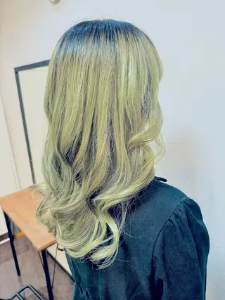 ロング 髪質改善池袋𓊆 大士𓊇ダブルカラーのヘアスタイル
