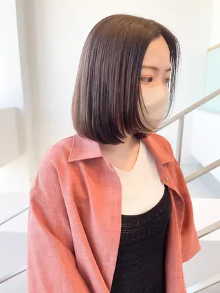 ショート カラー ヘアアレンジ アイブロウ ミニボブ/ブリーチ 🌈MISATOのヘアスタイル