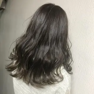 セミロング カラー Rayt hair レイトヘアーのヘアスタイル