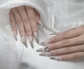 ネイル Lee Nailsのネイルデザイン