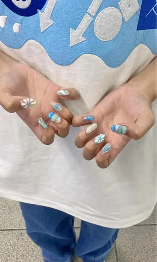 ネイル ネイルサロンリベラ 金山店　水野のネイルデザイン