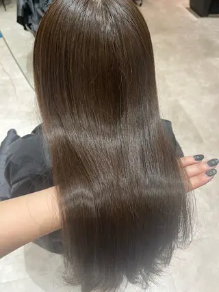 ロング 顔周りカット/ 透明感カラー/ユナのヘアスタイル