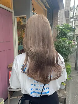 セミロング カラー AYANO ／レイヤー／オリーブのヘアスタイル