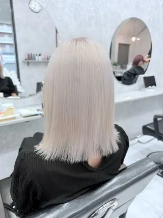 ミディアム カラー 🌈派手髪ハイトーン 🌈鈴木亮太🌈のヘアスタイル
