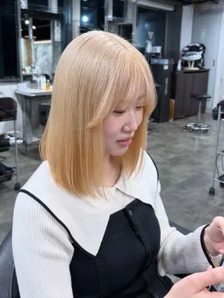 ミディアム カラー ハイトーン 横浜💞ミオのヘアスタイル