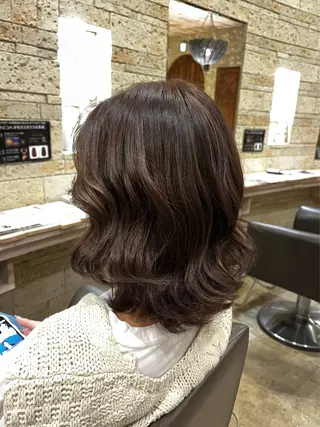 ミディアム 透明感カラー/ レイヤー/箕浦 稜真のヘアスタイル