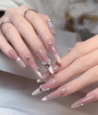 ネイル REI レイのネイルデザイン