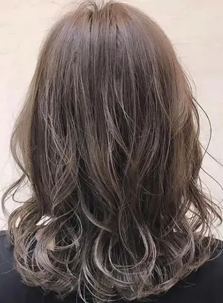 ミディアム パーマ 小笠原 大樹のヘアスタイル