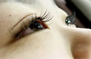 マツエク・マツパ 小林 美央のヘアスタイル