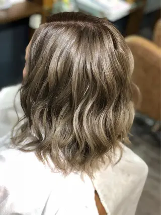 ミディアム 西村 雄二/エクステのヘアスタイル
