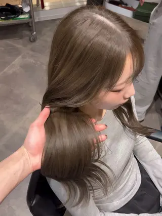 ロング カラー 🩵福岡ブリーチなし レイヤー/紫音🩵のヘアスタイル