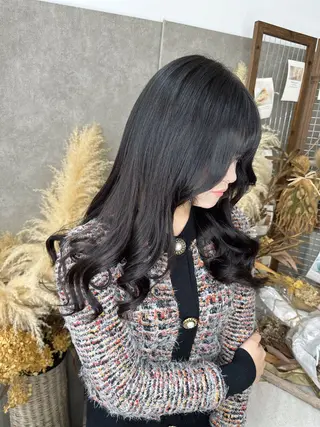 セミロング 植田 /エクステ /ブリーチ/髪質改善のヘアスタイル