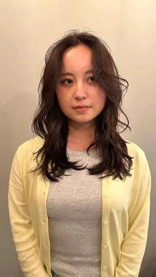 セミロング カラー パーマ ショートカットパー マ🫧kotoneのヘアスタイル