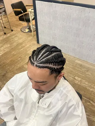 メンズ デザインカラー/ ブリーチ/コーンロウのヘアスタイル