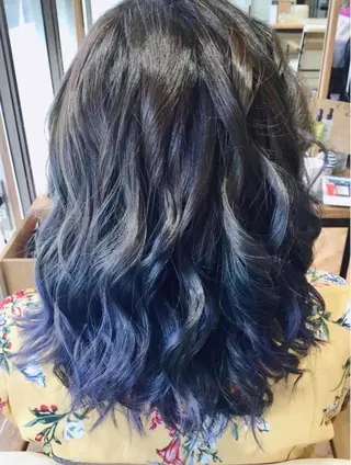 セミロング カラー 𓏸𓈒𓂃早坂 浩行𓂃𓈒𓏸のヘアスタイル