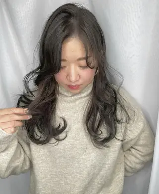 セミロング 早瀬裕之 パーマのヘアスタイル