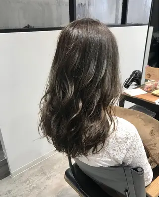 ミディアム カラー ヘアアレンジ 似合わせレイヤー/ 美髪縮毛矯正/ミナエのヘアスタイル