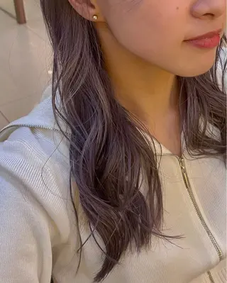 セミロング 透明感/ハイトーン ／レッドカラー🍓のヘアスタイル
