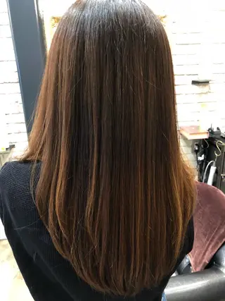 ロング 美髪の錬金術師 チダ ヨシヒロのヘアスタイル