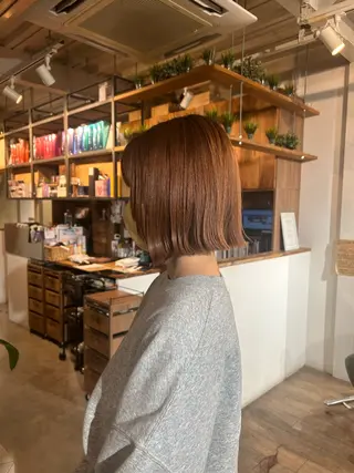 ミディアム 白上 愛佳のヘアスタイル