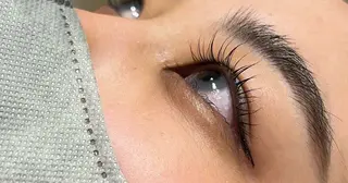 マツエク・マツパ 髪質改善/透明感カラ ー/レイヤー/あやはのヘアスタイル