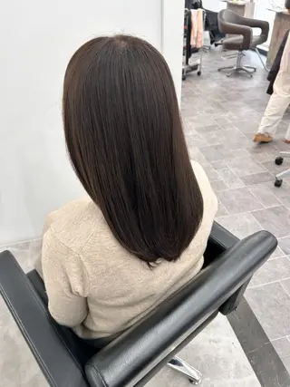 ミディアム 内藤 友香のヘアスタイル