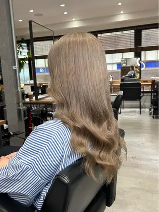 ロング カラー ENA💗NEXT /ハイトーンエクステのヘアスタイル