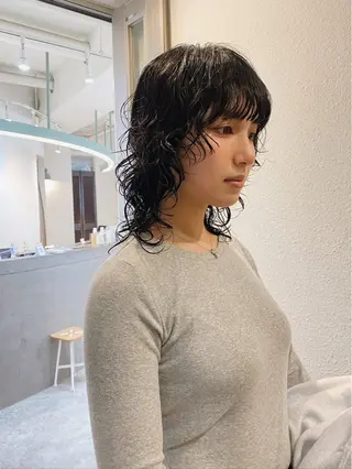 ミディアム パーマ 内田 友香のヘアスタイル