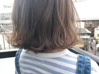ミディアム カラー オーナースタイリスト 奈須雄紀のヘアスタイル