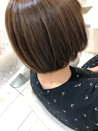 ミディアム カラー ROKKAN motoのヘアスタイル