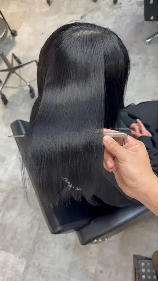 セミロング 溝渕朋也 /髪質改善ストレートのヘアスタイル