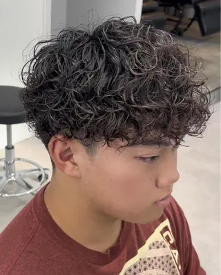 ショート パーマ メンズ 曲がる縮毛矯正 LIBER 　岩名のヘアスタイル