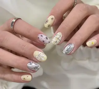 ネイル エリ🫧 nail池袋東口のネイルデザイン
