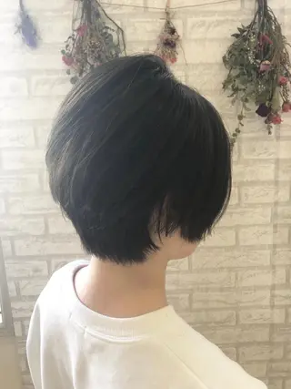 ショート カラー クボキ サヤのヘアスタイル