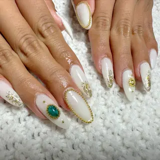 ネイル 新山 聖のネイルデザイン