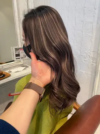 セミロング カラー ブリーチ koheiのヘアスタイル