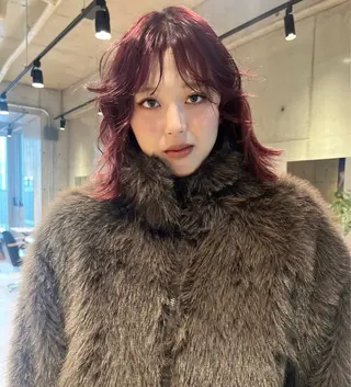 セミロング カラー sliver ・siki /YUIのヘアスタイル