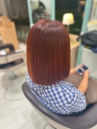 ミディアム カラー 岡田 詠のヘアスタイル
