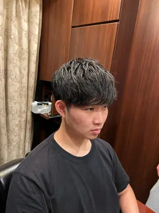 ミディアム メンズ 大久保 竣太のヘアスタイル