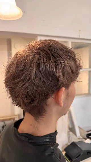 カラー 菰田 愛輝のヘアスタイル