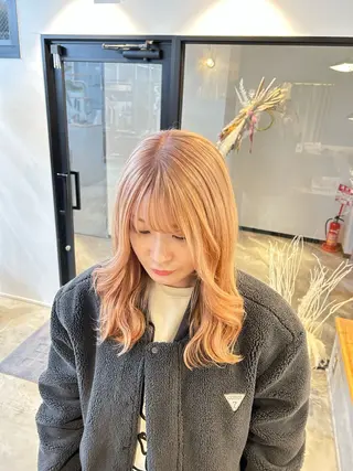 セミロング カラー KOTOMI .のヘアスタイル