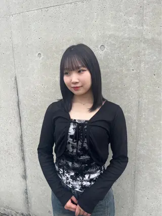カラー 長谷 若奈のヘアスタイル