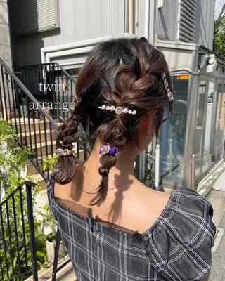 ミディアム ヘアアレンジ お呼ばれヘア✨️ Akari🧸🤍のヘアスタイル