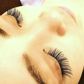 マツエク・マツパ 🌹MIKI🌹 en reaveのマツエク・マツパデザイン
