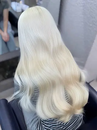 ロング カラー 紬/enne/ブリー チ/ハイトーンのヘアスタイル